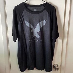 American Eagle T shirt